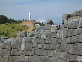 Realizan trabajos de reforestación en Sacsayhuamán