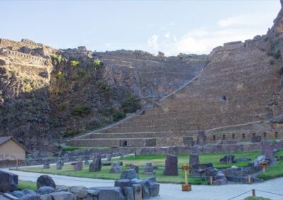 Sitio Arqueológico De Ollantaytambo destino del tour valle sagrado
