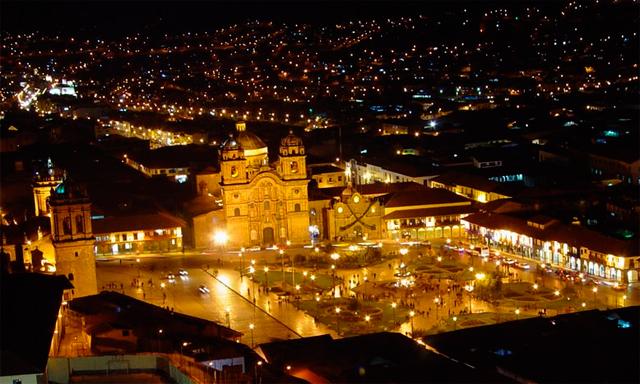 Gremios empresariales apoyan vuelos nocturnos al Cusco