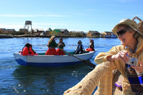 Navega el Lago Titicaca en tus Vacaciones de Verano