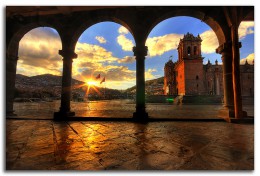 La Plaza de Armas de Cusco, destino popular en Peru