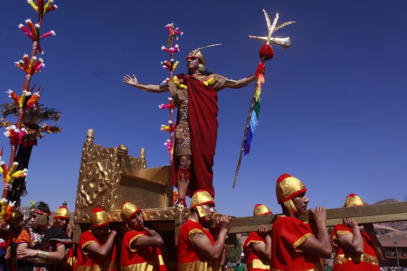 Cusqueños celebraron Festival Unu Urco
