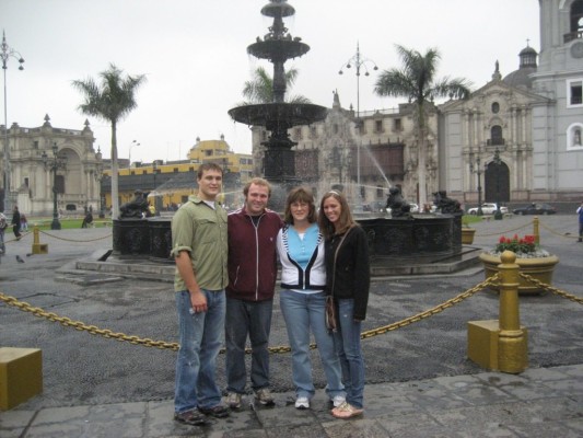 Nuestros clientes que conocieron la plaza de armas de Lima