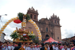 Fiesta del Patrón San Sebastán en Cusco - camino inca en enero