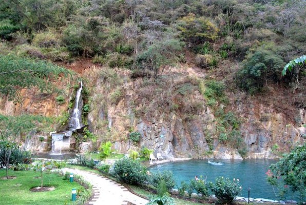 Aguas Termales de Cocalmayo en el tour a Salkantay