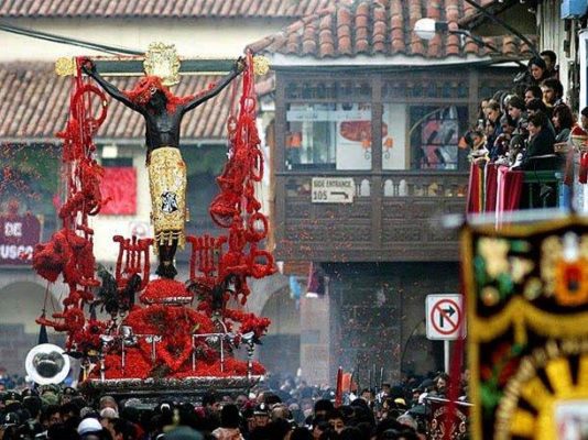 Señor de los Temblores procesión
