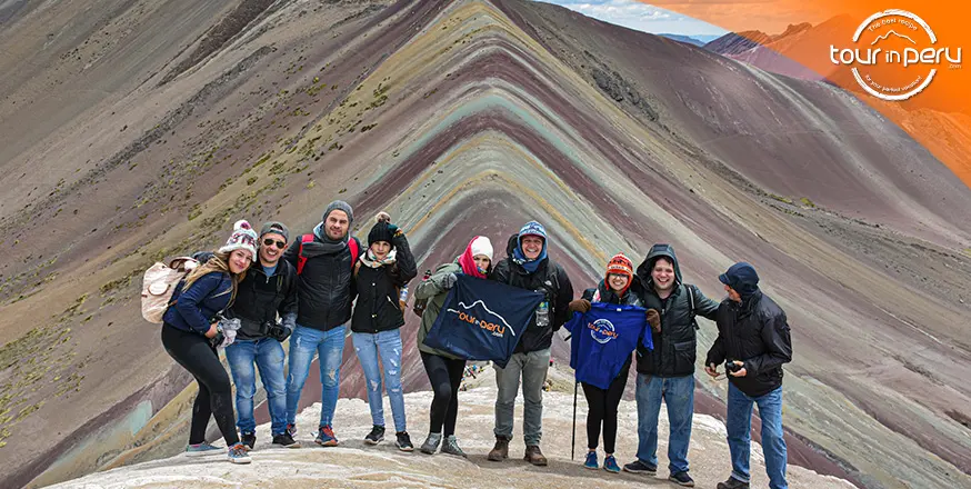 ¿Cuál es la dificultad de la Caminata a la Montaña Arco Iris?