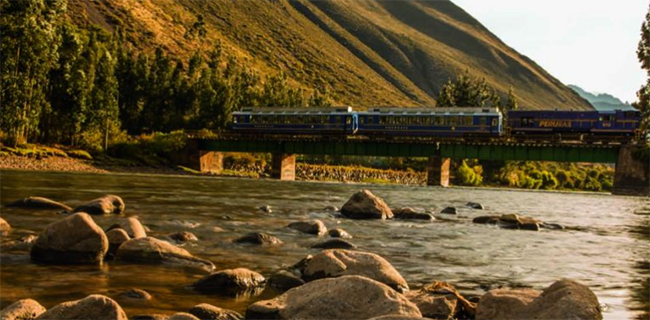 Experimenta el lujo en el tren Hiram Bingham