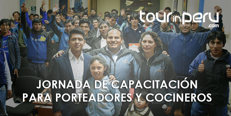CAPACITACIÓN A COCINEROS Y PORTEADORES – TOUR IN PERU es calidad total