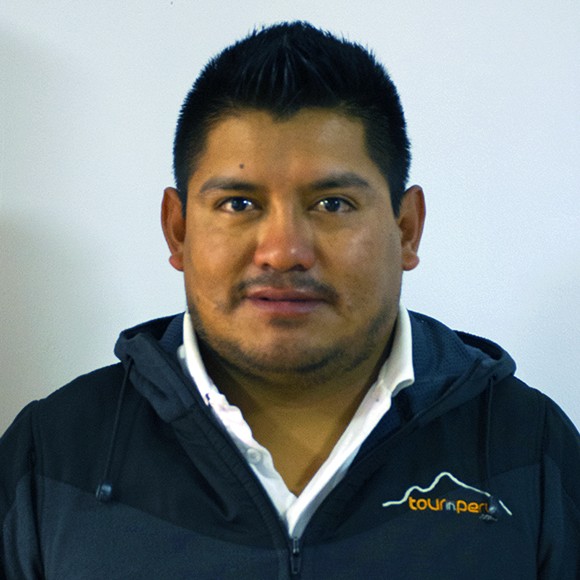 JOSÉ V.