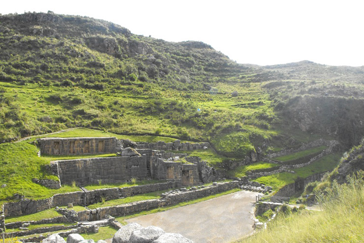 pukapukara tambomachay cerca de cusco
