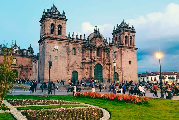 cusco-plaza-02 Plaza de armas cusco 2021