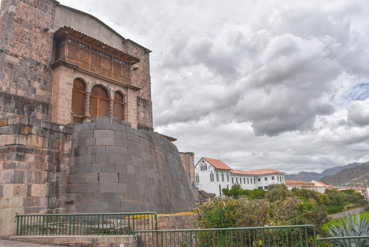 Templo del sol Qoricancha-min laguna ausangate paisaje