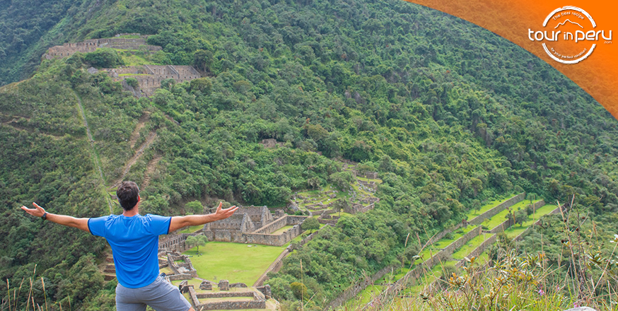 Descubre la Caminata a Choquequirao: Una Aventura Sostenible y Responsable con TOUR IN PERU