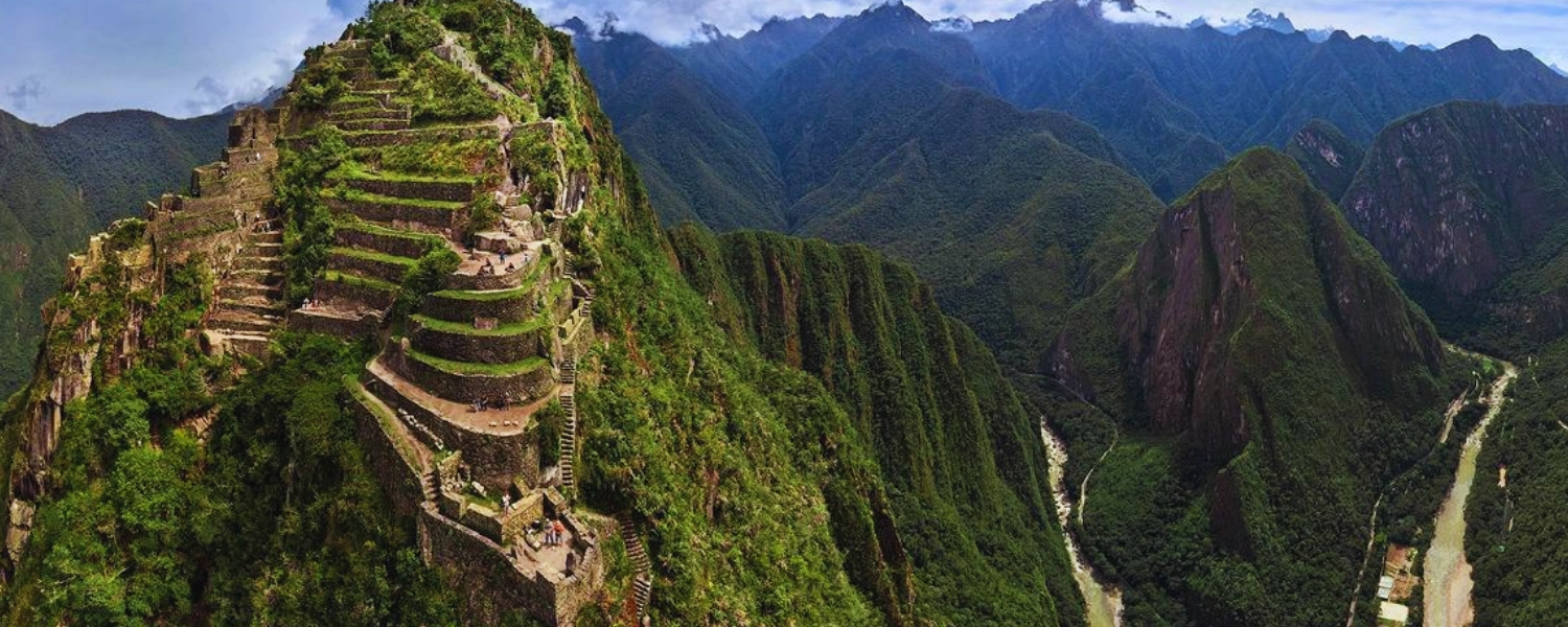 Huayna-picchu-mountain Montaña Huaynapicchu una emocionate aventura