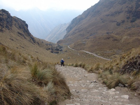 Paso de Warmi Huañusca en el Camino Inca